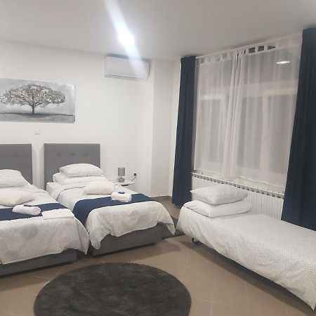 Marko Airport Rooms Велика Гориця Екстер'єр фото